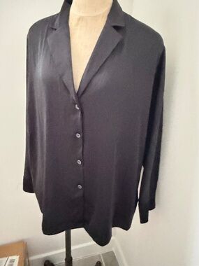 Aritzia Wilfred Satin Button Down Blouse in Black Size M